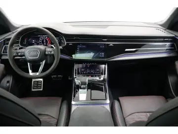 RS Q8 4.0 TFSI quattro performance Matrix HUD AH