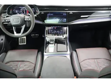 RS Q8 4.0 TFSI quattro performance Matrix HUD AH