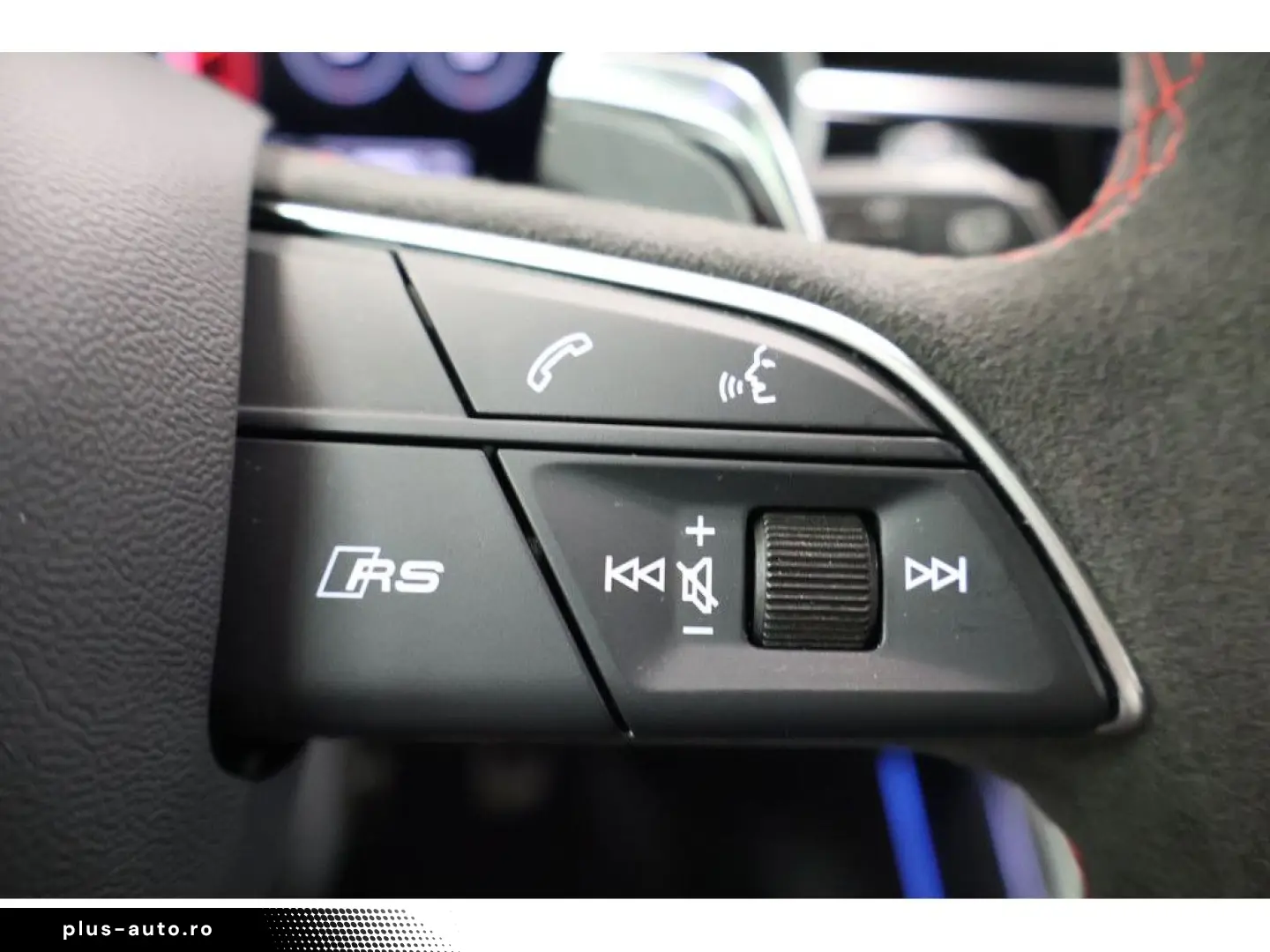RS Q8 4.0 TFSI quattro performance Matrix HUD AH