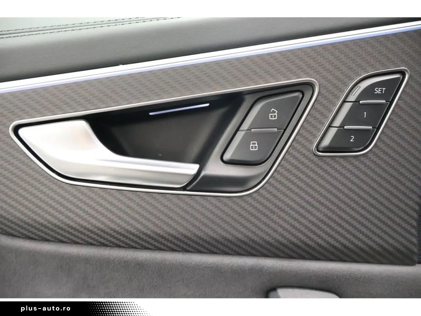 RS Q8 4.0 TFSI quattro performance Matrix HUD AH