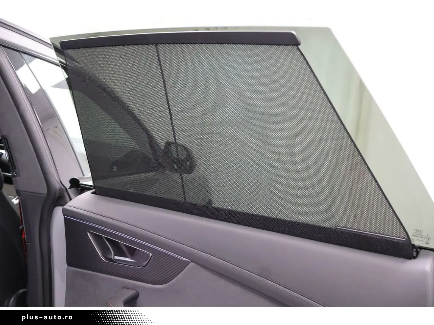 RS Q8 4.0 TFSI quattro performance Matrix HUD AH