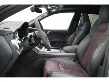 RS Q8 4.0 TFSI quattro performance Matrix HUD AH