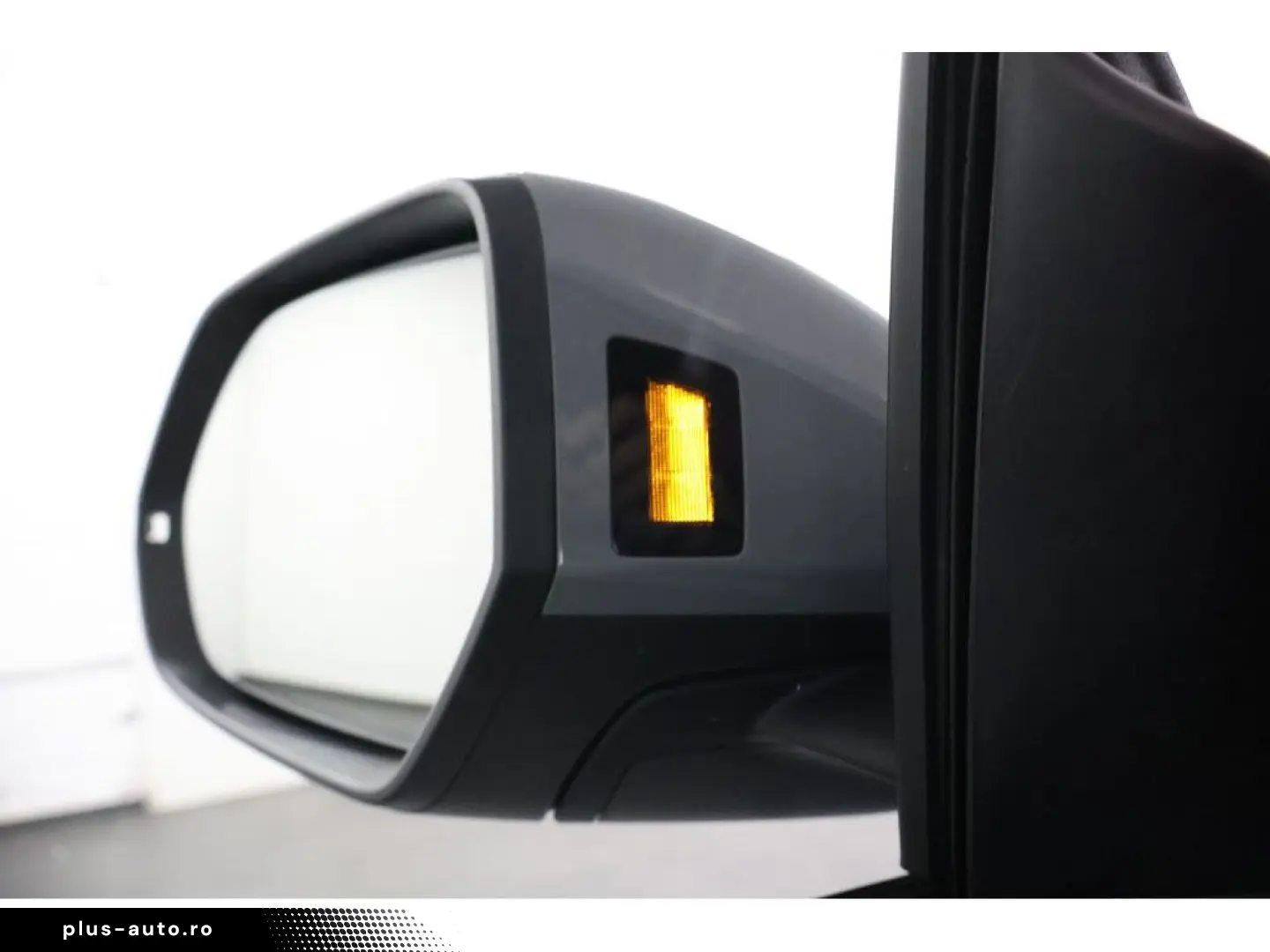 RS Q8 4.0 TFSI quattro performance Matrix HUD AH