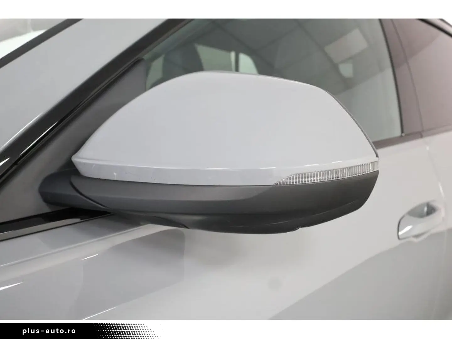 RS Q8 4.0 TFSI quattro performance Matrix HUD AH