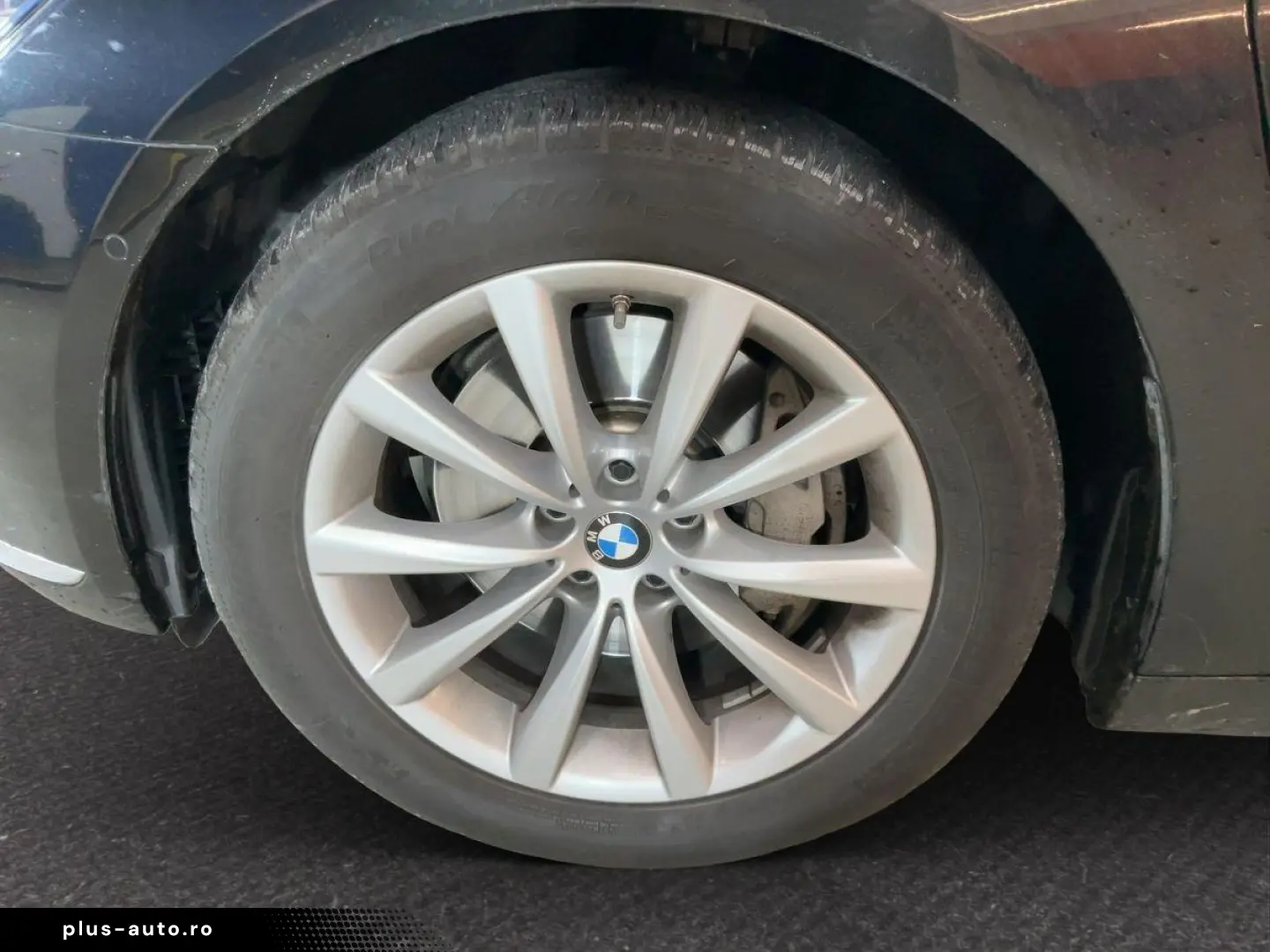 BMW Seria 7 740e L xDrive