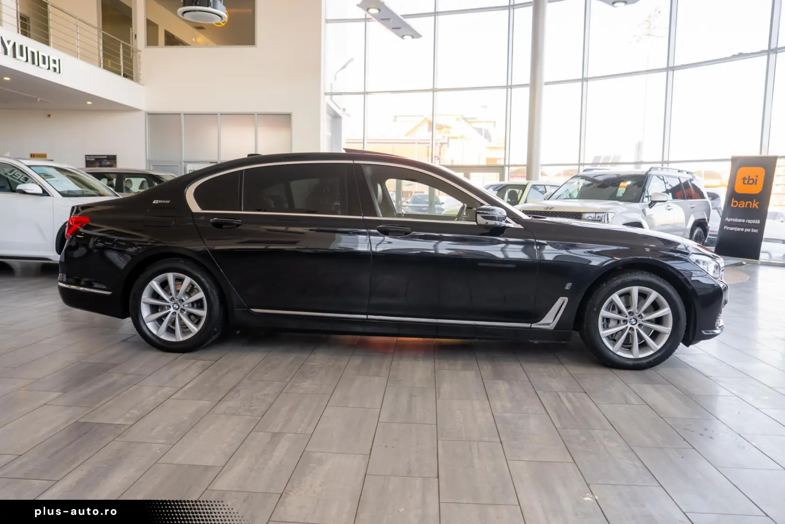 BMW Seria 7 740e L xDrive