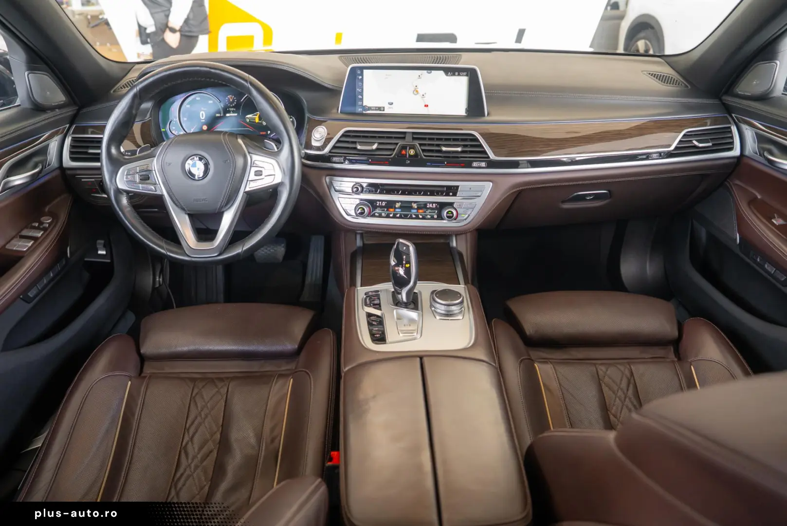 BMW Seria 7 740e L xDrive