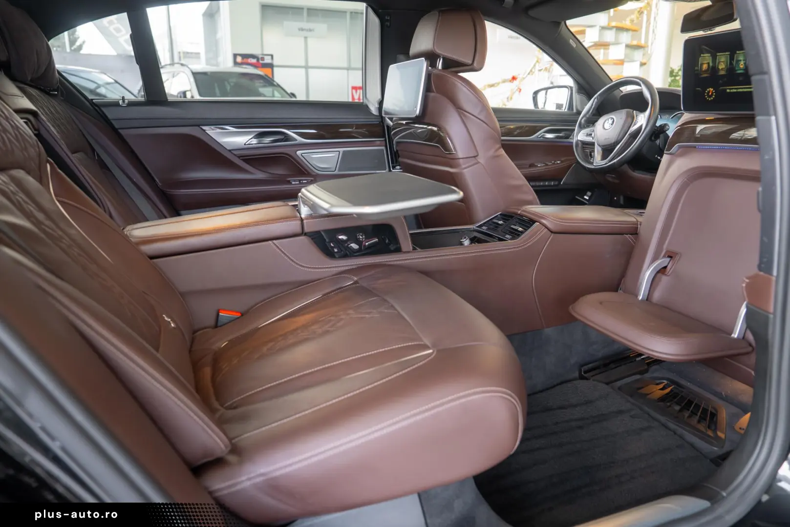 BMW Seria 7 740e L xDrive