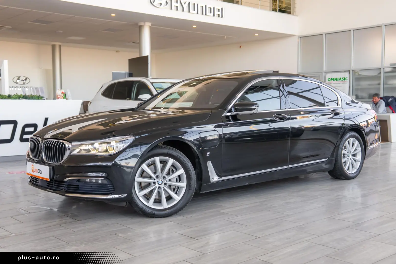 BMW Seria 7 740e L xDrive