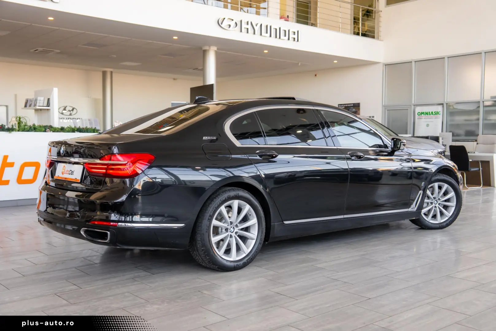 BMW Seria 7 740e L xDrive