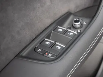 Q7 S line 50 TDI quattro MATRIX NAVI AHK B&O