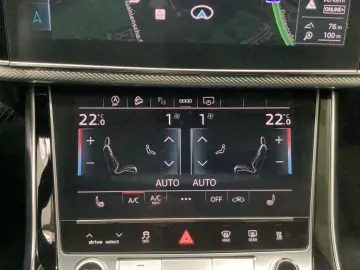 Q7 55 TFSI Q S LINE 7SITZE LM21 STHZG MATRIX