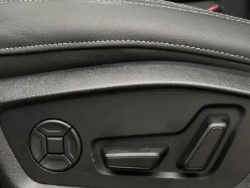 Q8 50 TDI quattro S-LINE MATRIX AHK KAMERA