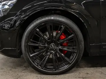 Q8 50 TDI quattro S line Laser OLED Pano B&O 23