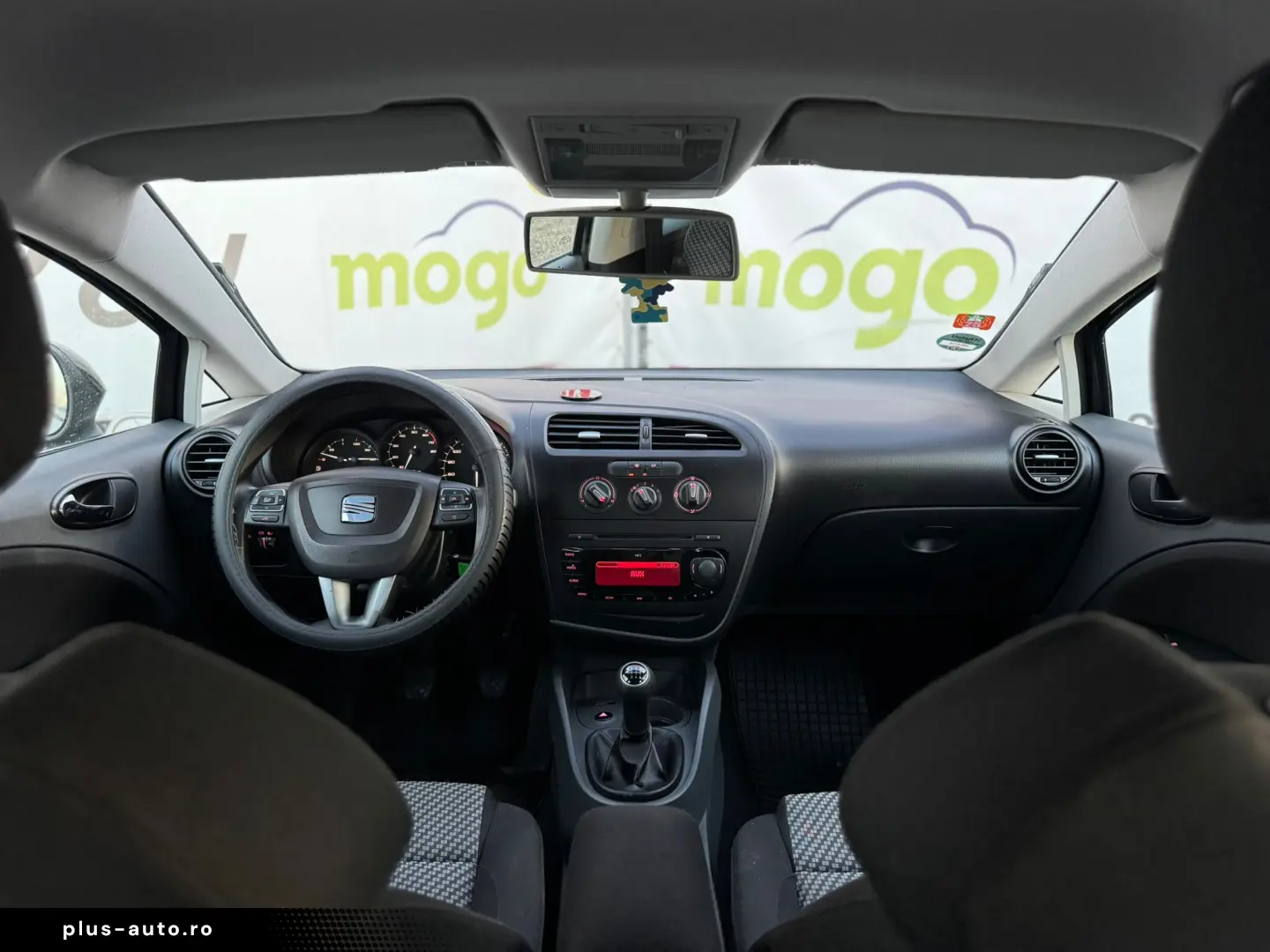 SEAT LEONVSSZZZ1PZAR061330