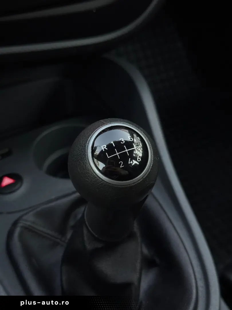 SEAT LEONVSSZZZ1PZAR061330