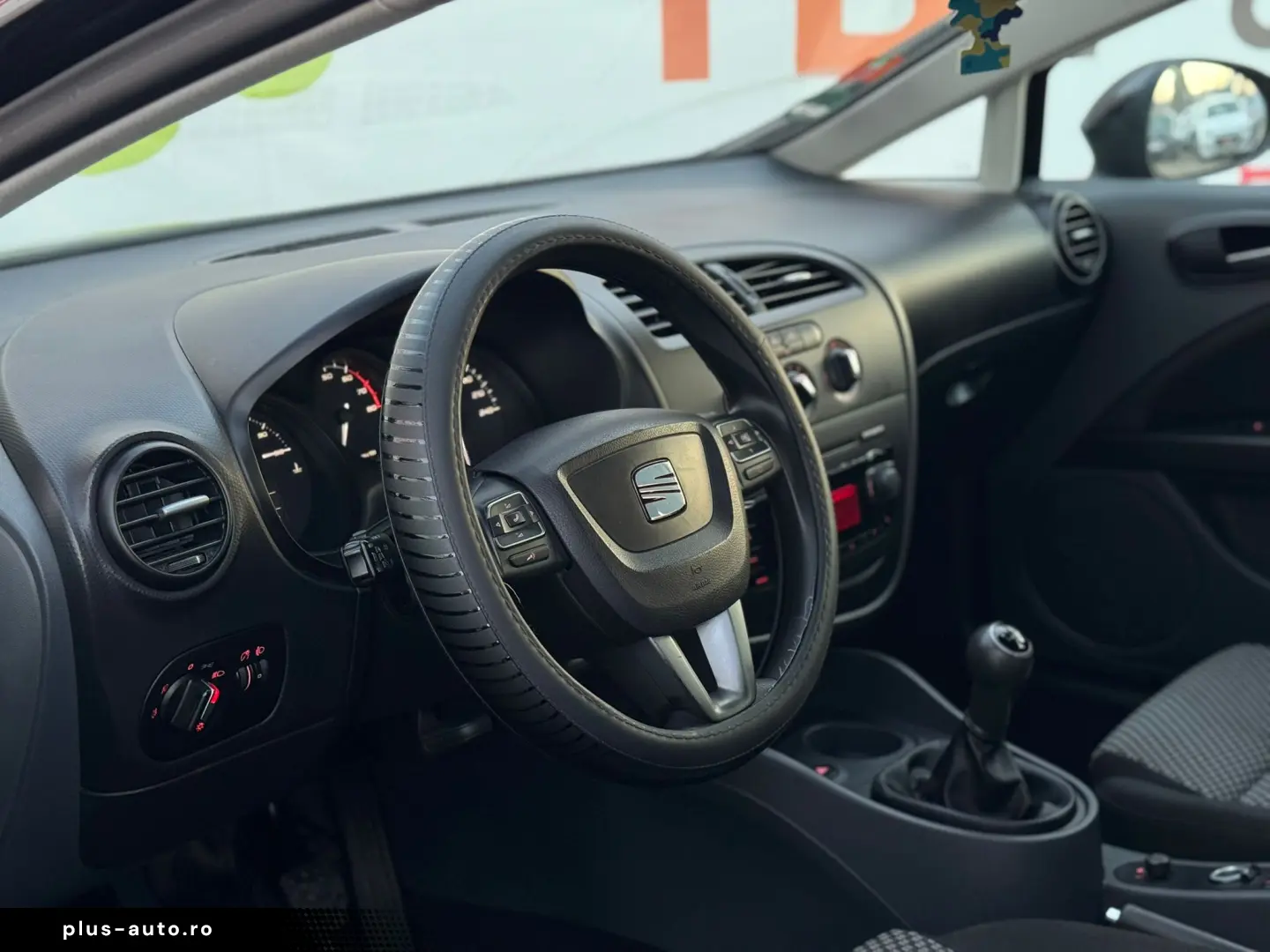 SEAT LEONVSSZZZ1PZAR061330