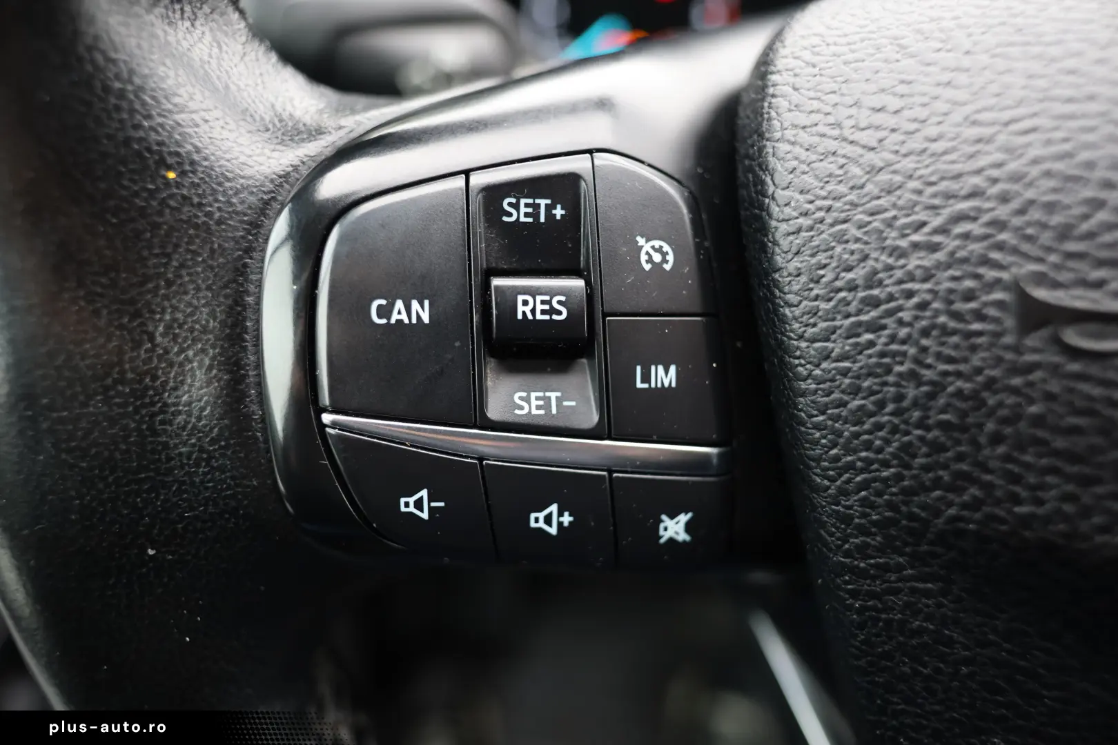 Ford Transit L3H2 2.0D 130CP