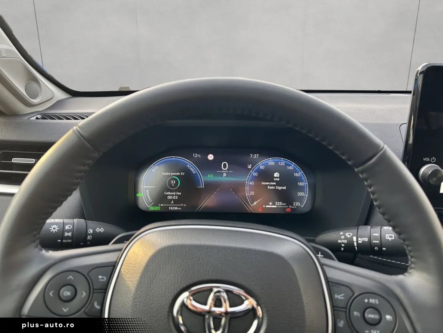 RAV 4 2.5 4x4 Hybrid Lounge Skyview