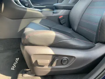 RAV 4 Plug-in Hybrid 4x4 2.5 TECHNIK STYLE-PAKET