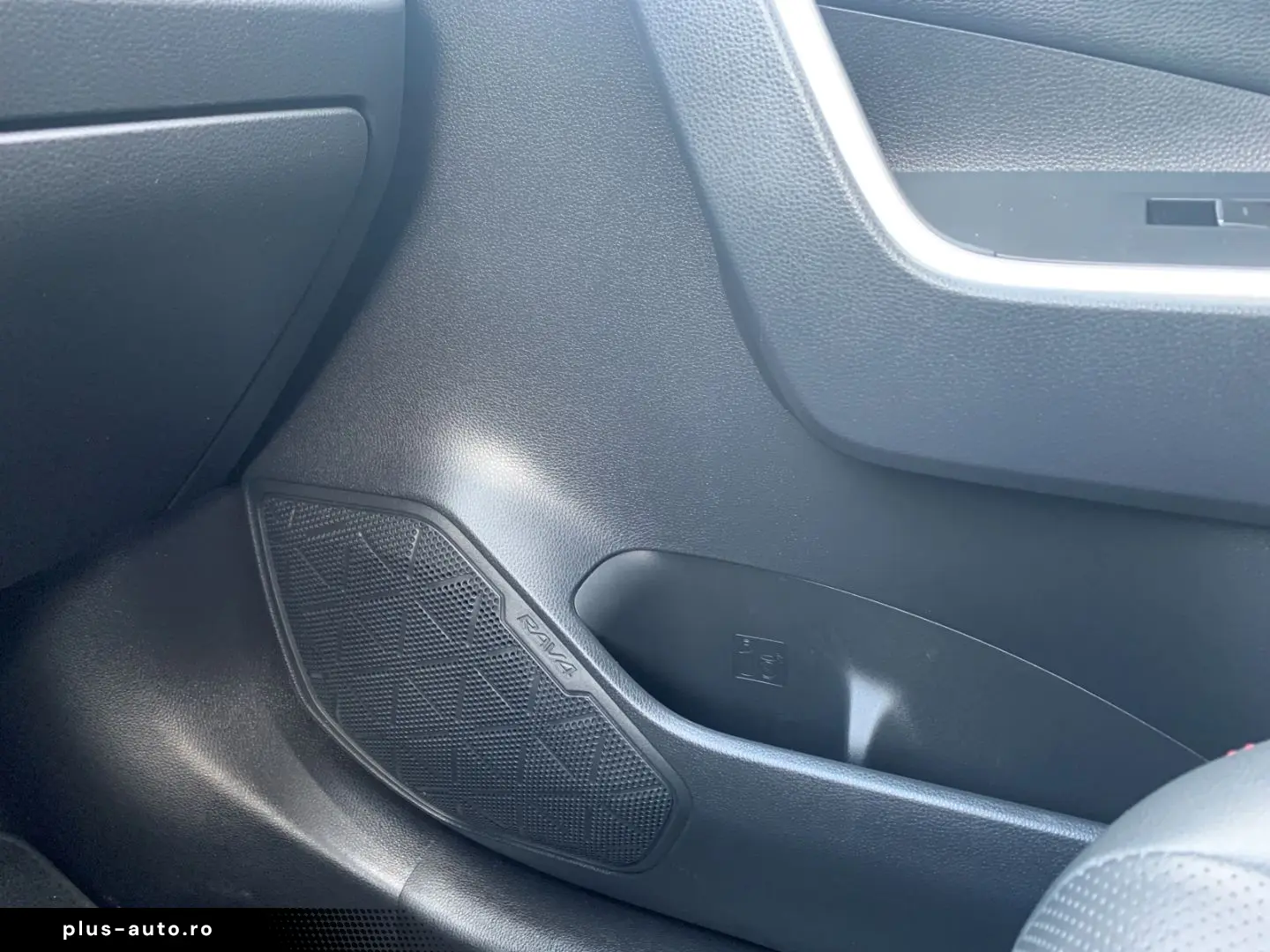 RAV 4 Plug-in Hybrid 4x4 2.5 TECHNIK STYLE-PAKET