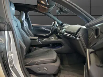 ASTON MARTIN DBX707 MY 2025