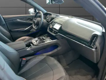 ASTON MARTIN DBX707 MY 2025