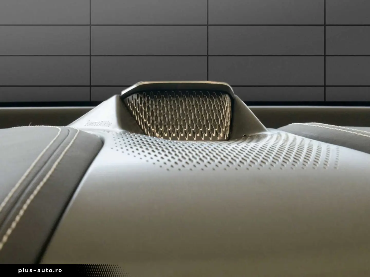 ASTON MARTIN DBX707 MY 2025