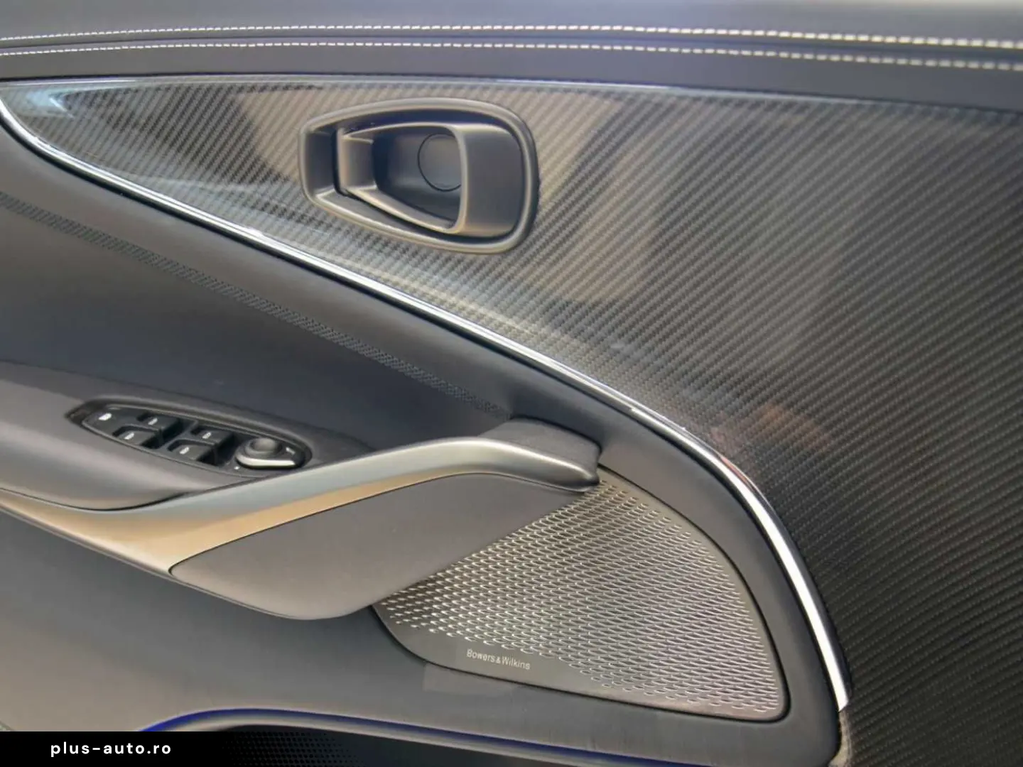 ASTON MARTIN DBX707 MY 2025