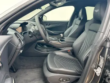 ASTON MARTIN DBX707 - Aston Martin Memmingen