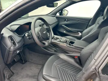 ASTON MARTIN DBX707 - Aston Martin Memmingen