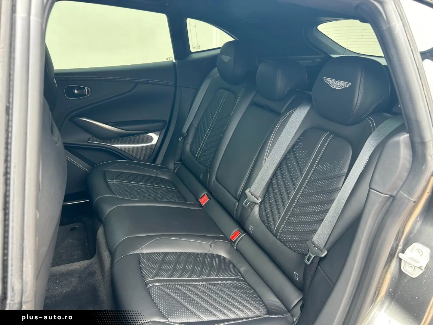 ASTON MARTIN DBX707 - Aston Martin Memmingen