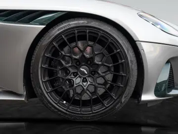 ASTON MARTIN DBS770 Ultimate Volante   Carbon Fibre Seats