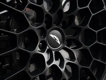 ASTON MARTIN DBS770 Ultimate Volante   Carbon Fibre Seats