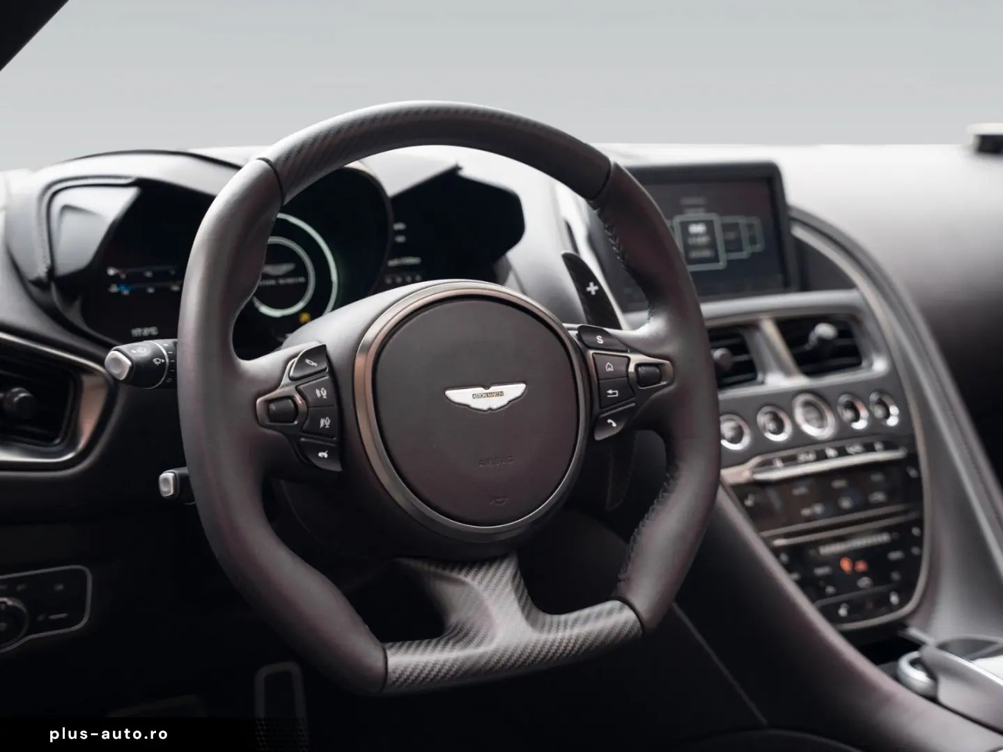 ASTON MARTIN DBS770 Ultimate Volante   Carbon Fibre Seats