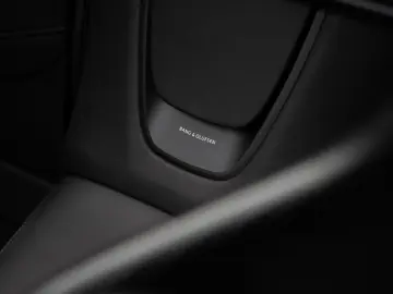 ASTON MARTIN DBS770 Ultimate Volante   Carbon Fibre Seats