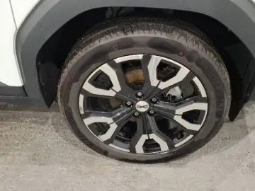 DACIA BIGSTER 1.8 Hybrid 155 Journey