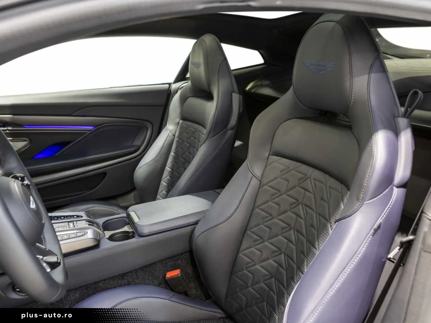 ASTON MARTIN V12 Vanquish -Ultramarine Black-