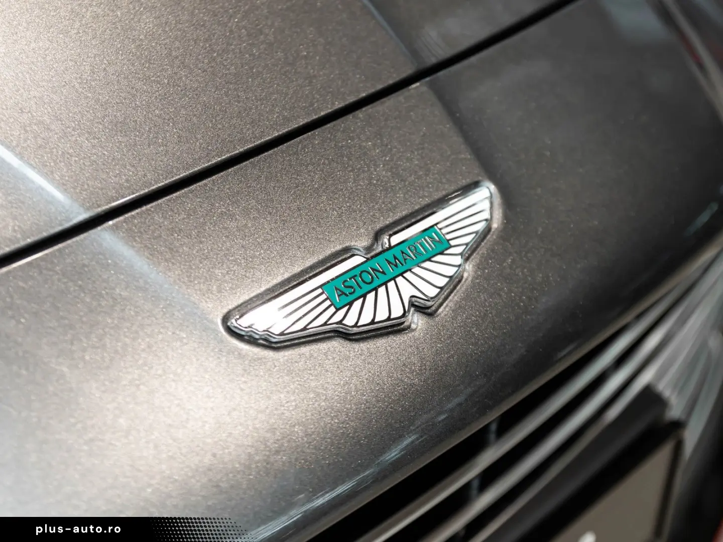 ASTON MARTIN Vanquish   Full Spec   Full Carbon Exterior