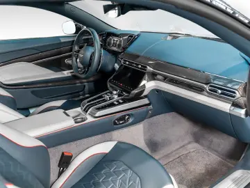 ASTON MARTIN Vanquish   Full Spec   Full Carbon Exterior