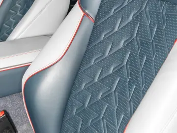 ASTON MARTIN Vanquish   Full Spec   Full Carbon Exterior