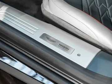 ASTON MARTIN Vanquish   Full Spec   Full Carbon Exterior