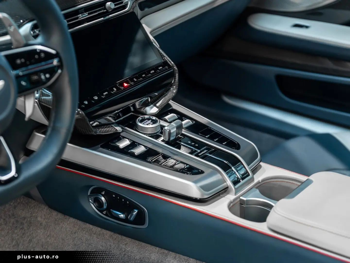 ASTON MARTIN Vanquish   Full Spec   Full Carbon Exterior