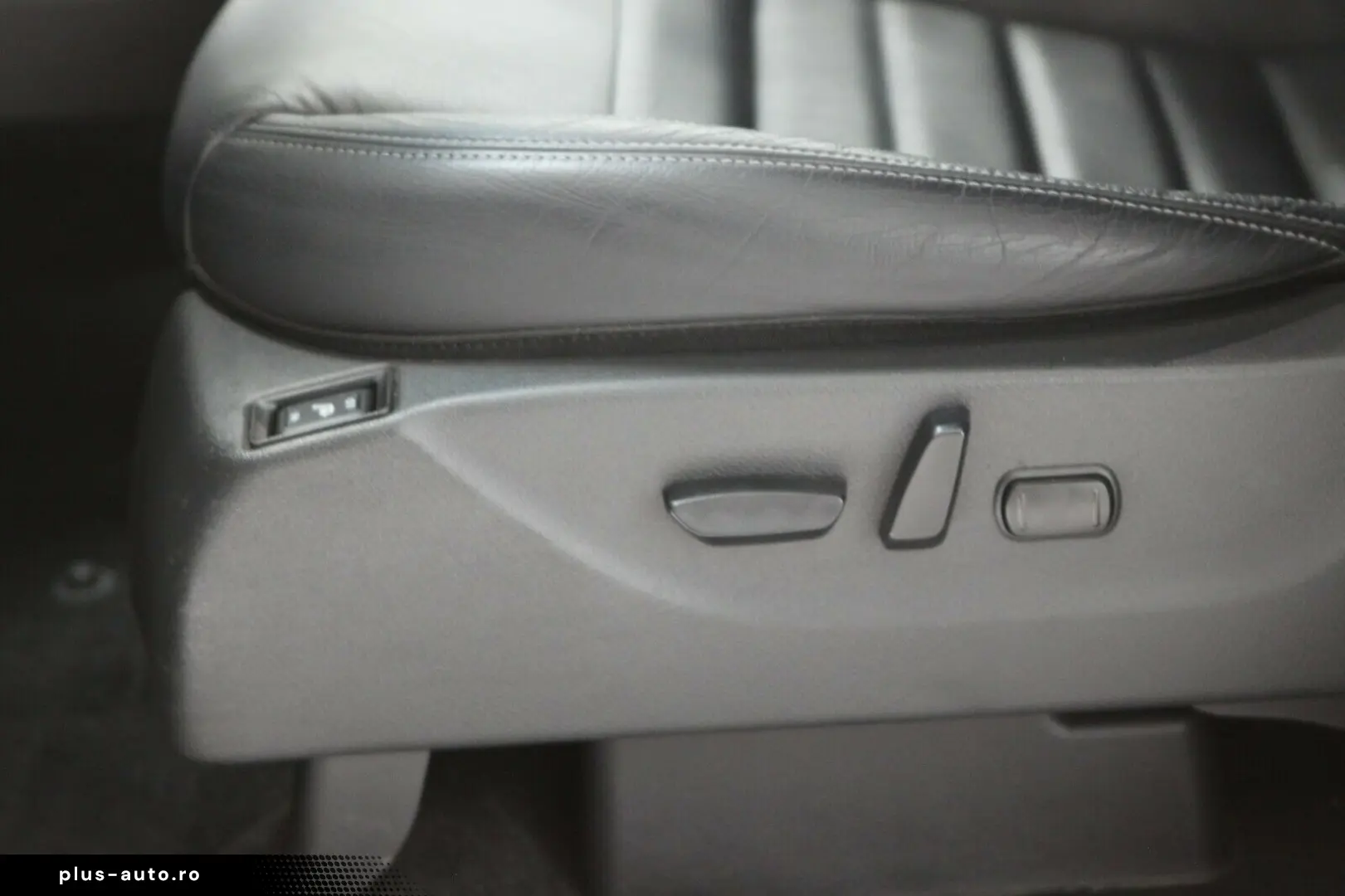 ANDERE X 250 d Aut. PowerEdt. DELTA 4x4 Navi Leder LED