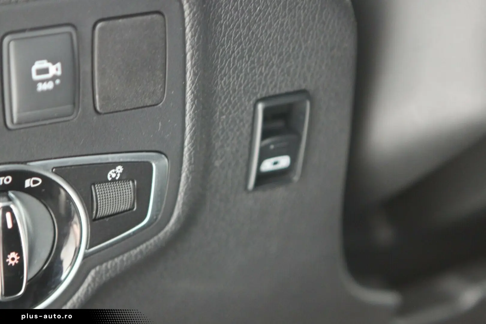 ANDERE X 250 d Aut. PowerEdt. DELTA 4x4 Navi Leder LED