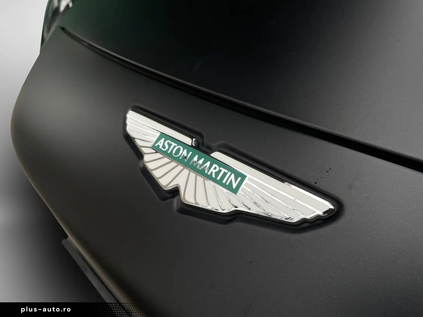 ASTON MARTIN Vantage V8 MY25