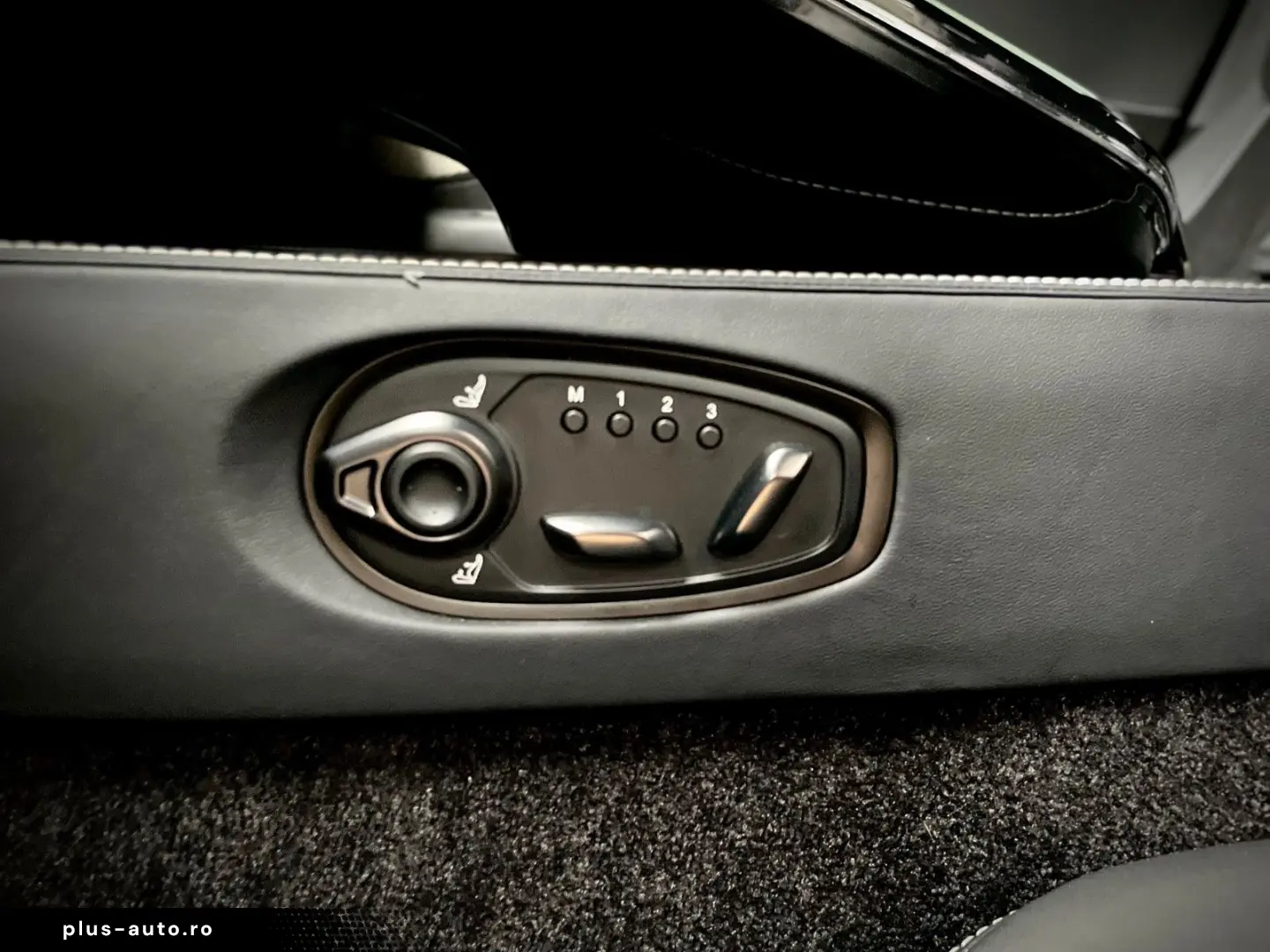 ASTON MARTIN Vantage V8 MY25