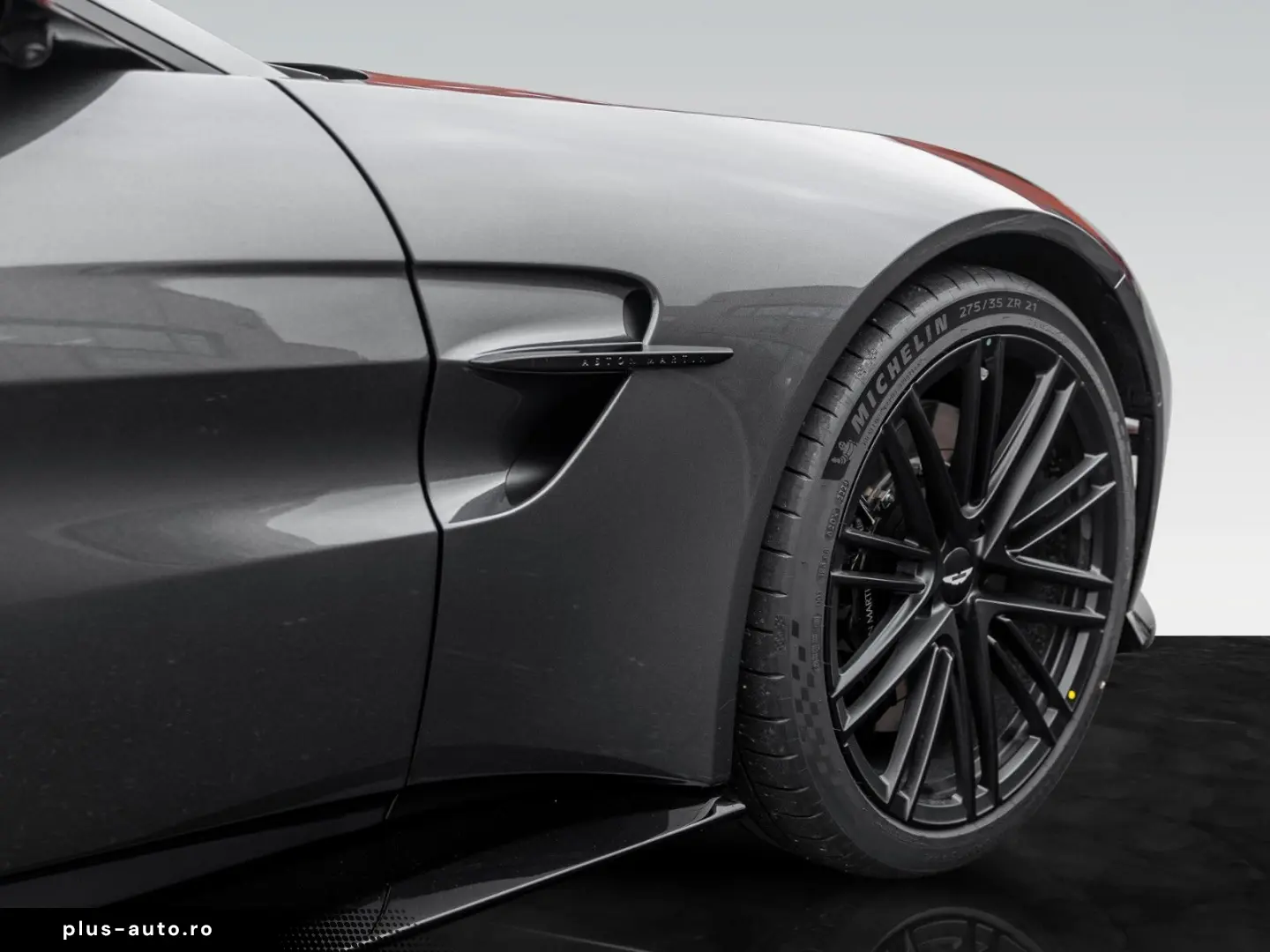 ASTON MARTIN V8 Vantage MY25   Launch Pack   Bowers&Wilkins