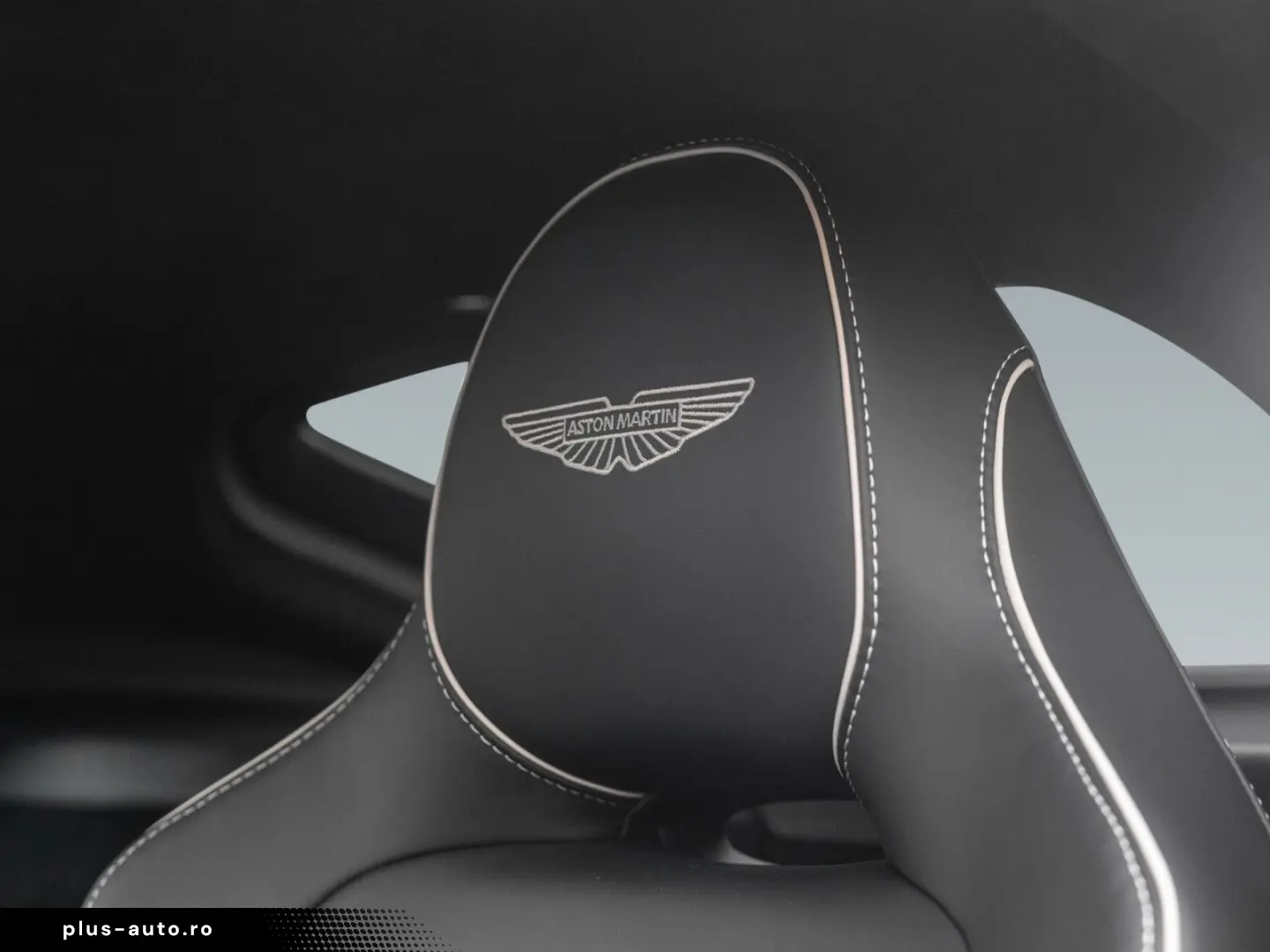 ASTON MARTIN V8 Vantage MY25   Launch Pack   Bowers&Wilkins