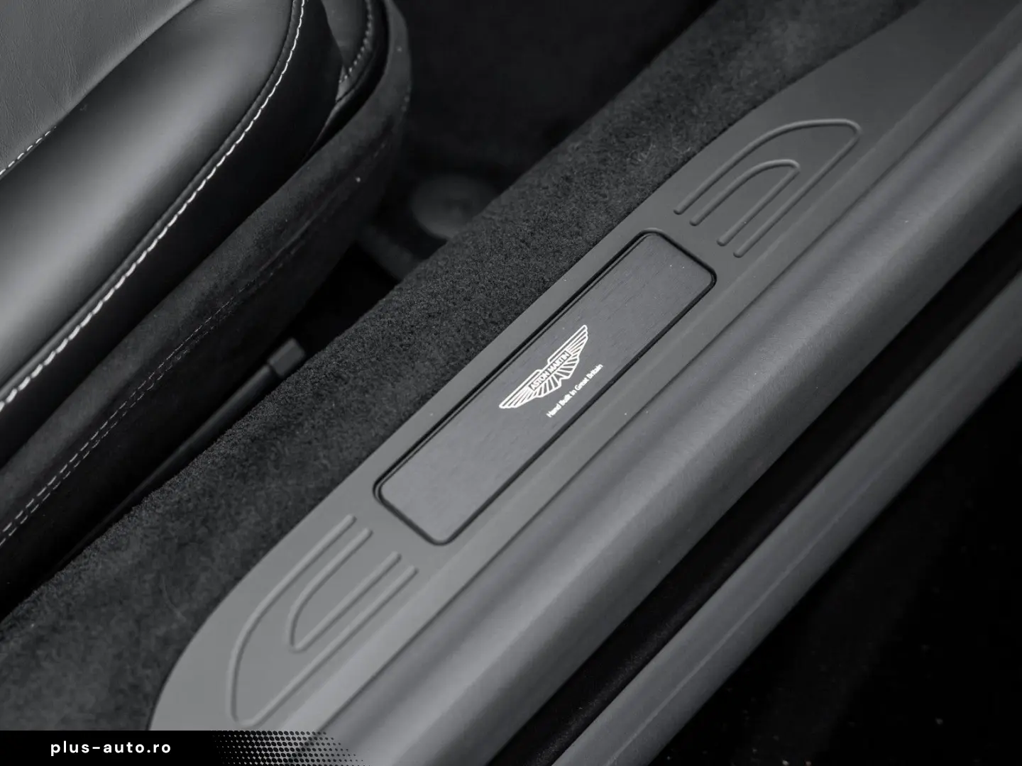 ASTON MARTIN V8 Vantage MY25   Launch Pack   Bowers&Wilkins